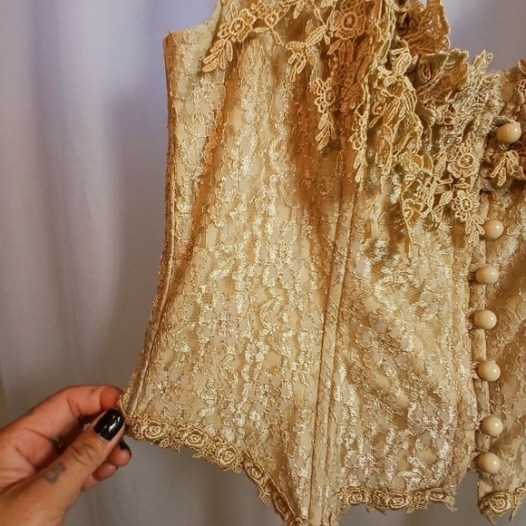 (#480) Joan & Lucy Cream Color Button Down Corset - Picture 3 of 12